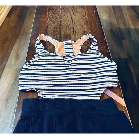 MOLYBELL One Piece Swimsuits for Women High Waisted Bathing Suit - Picture 4 of 9